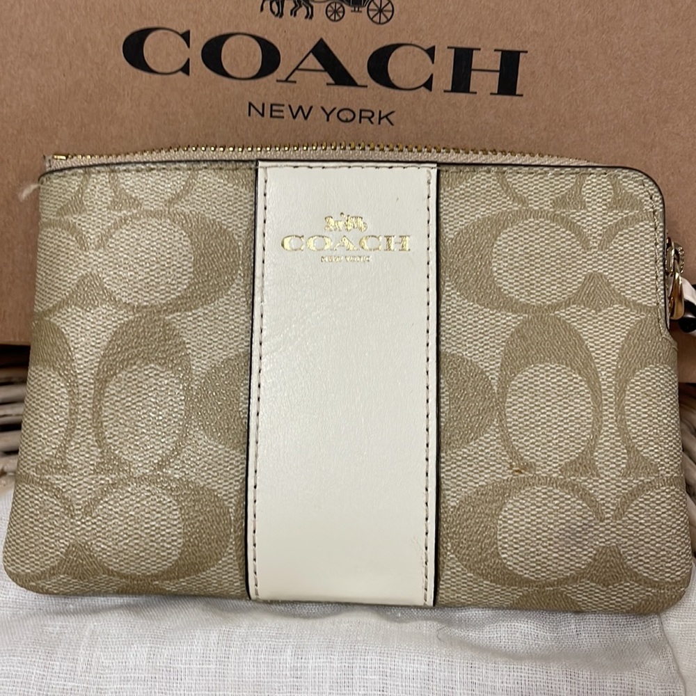 FIRM Coach leather - Picture 2 of 8